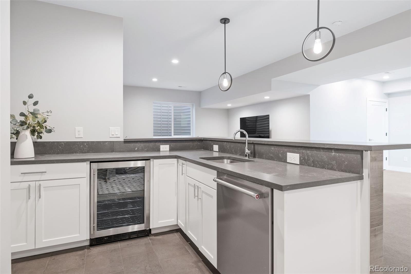 1618 S Madison Street