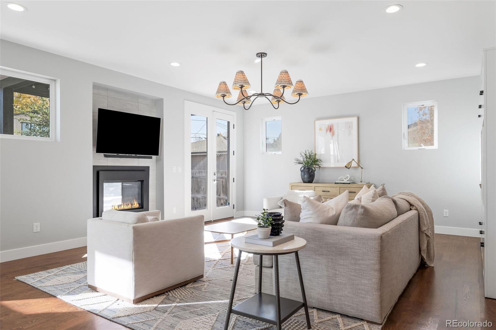 1618 S Madison Street