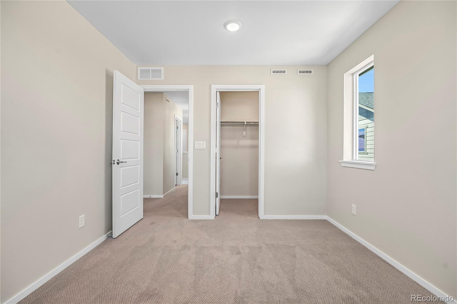 13196 Barefoot Lakes Parkway