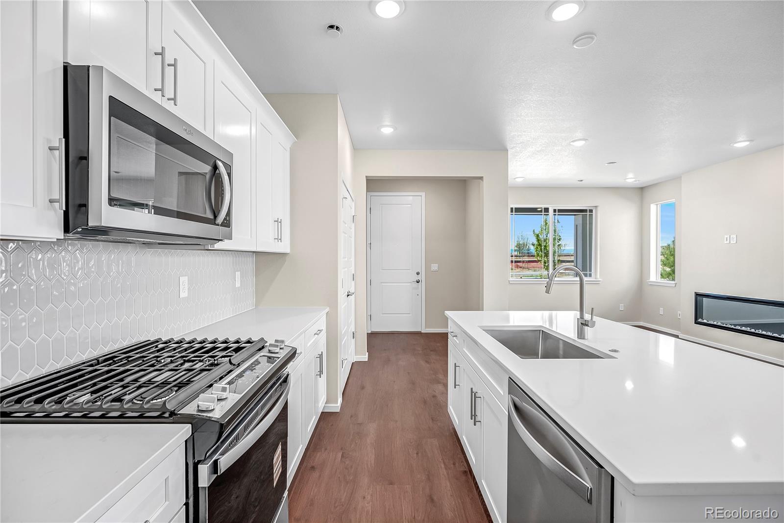 13196 Barefoot Lakes Parkway