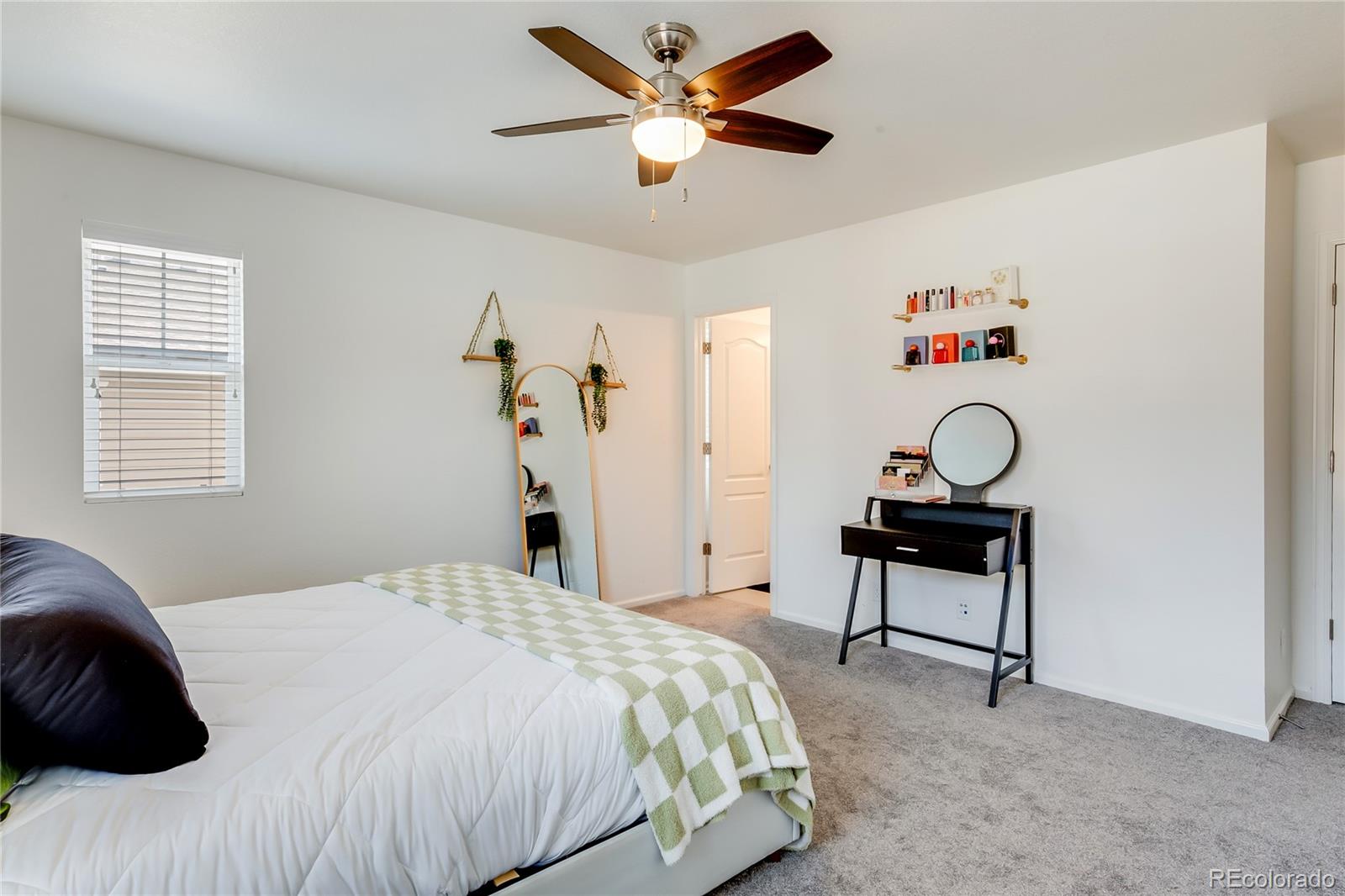 3412 Valentia Street