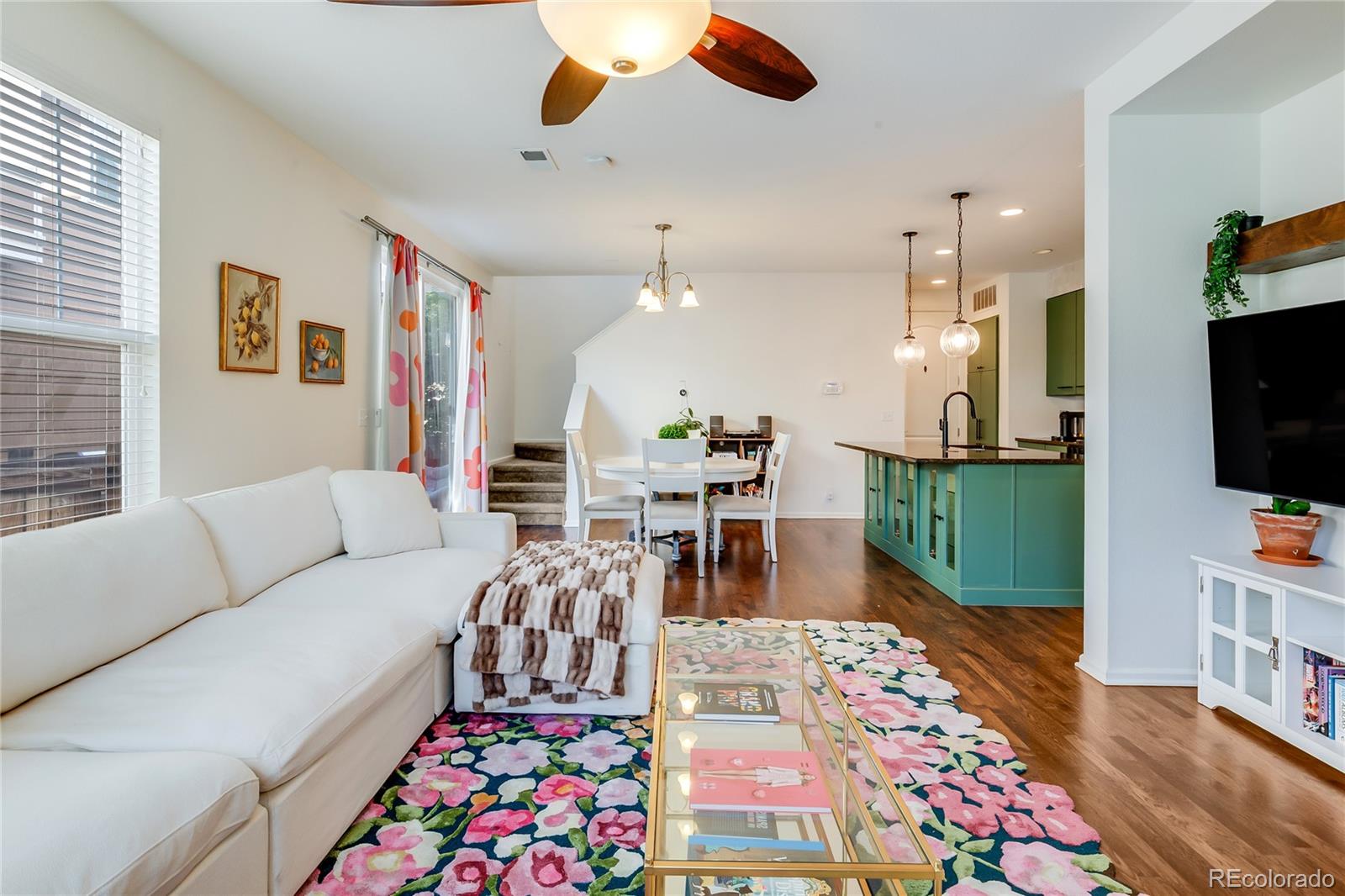 3412 Valentia Street