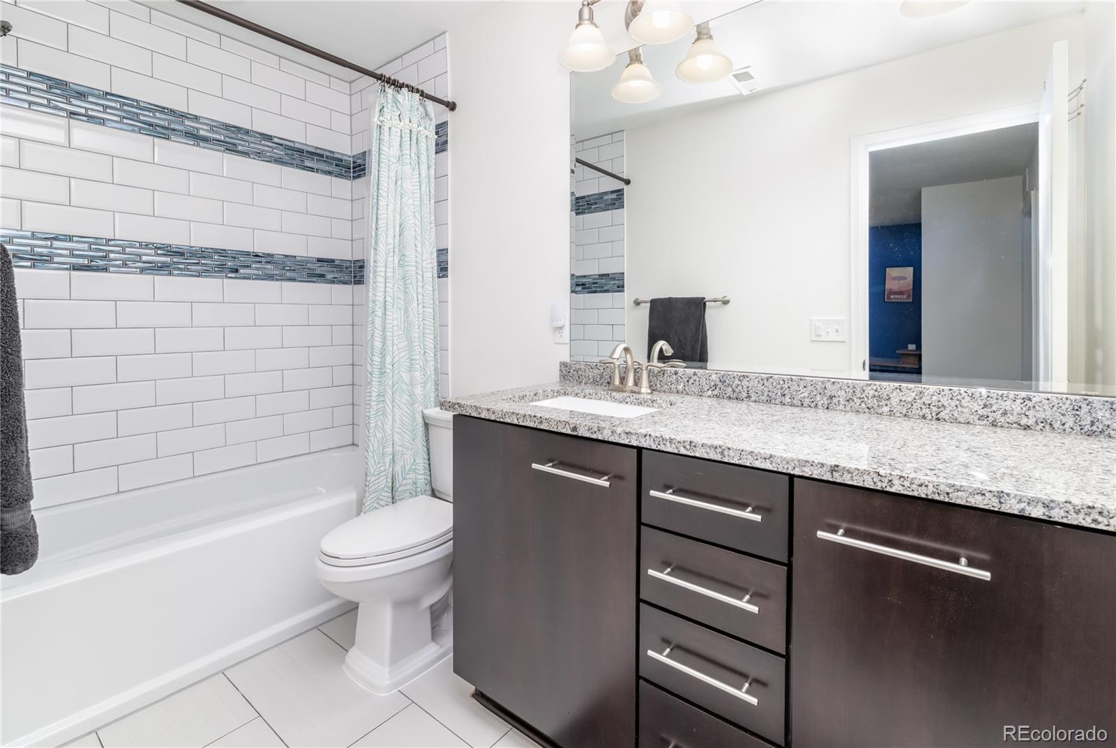 3412 Valentia Street