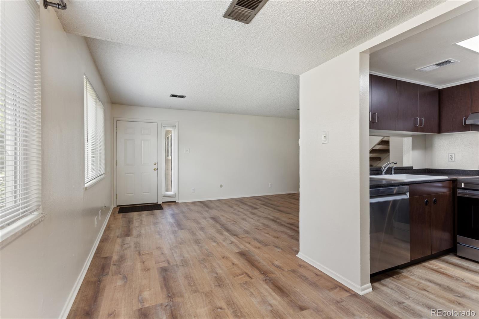 6650 E Arizona Avenue Unit: 203