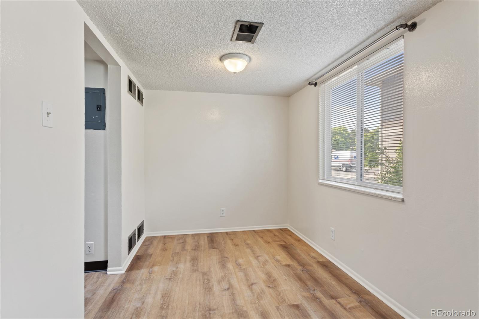 6650 E Arizona Avenue Unit: 203