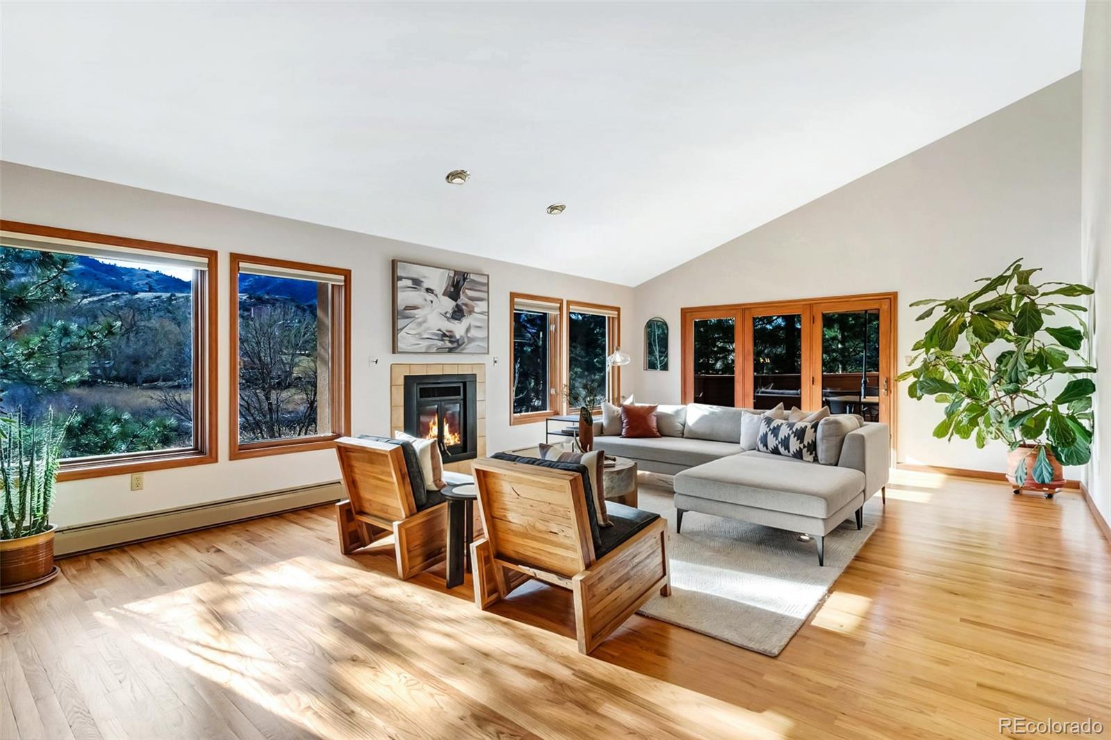 6154 Meadowbrook Drive