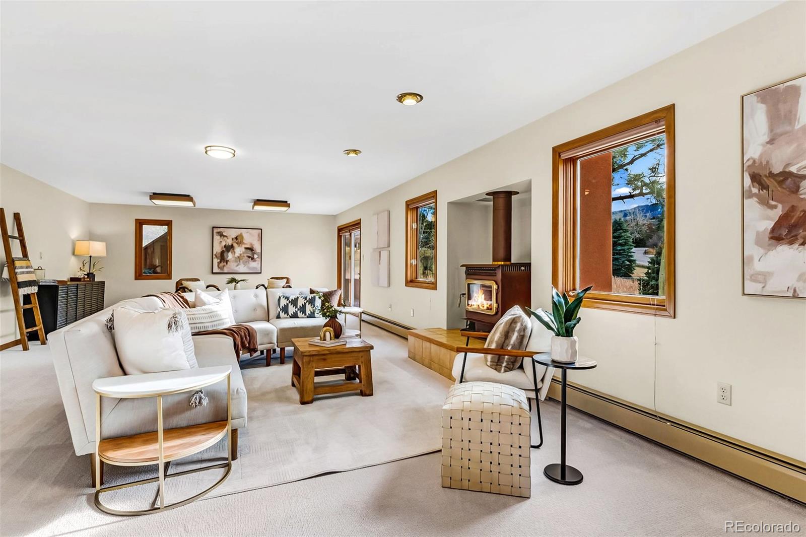 6154 Meadowbrook Drive