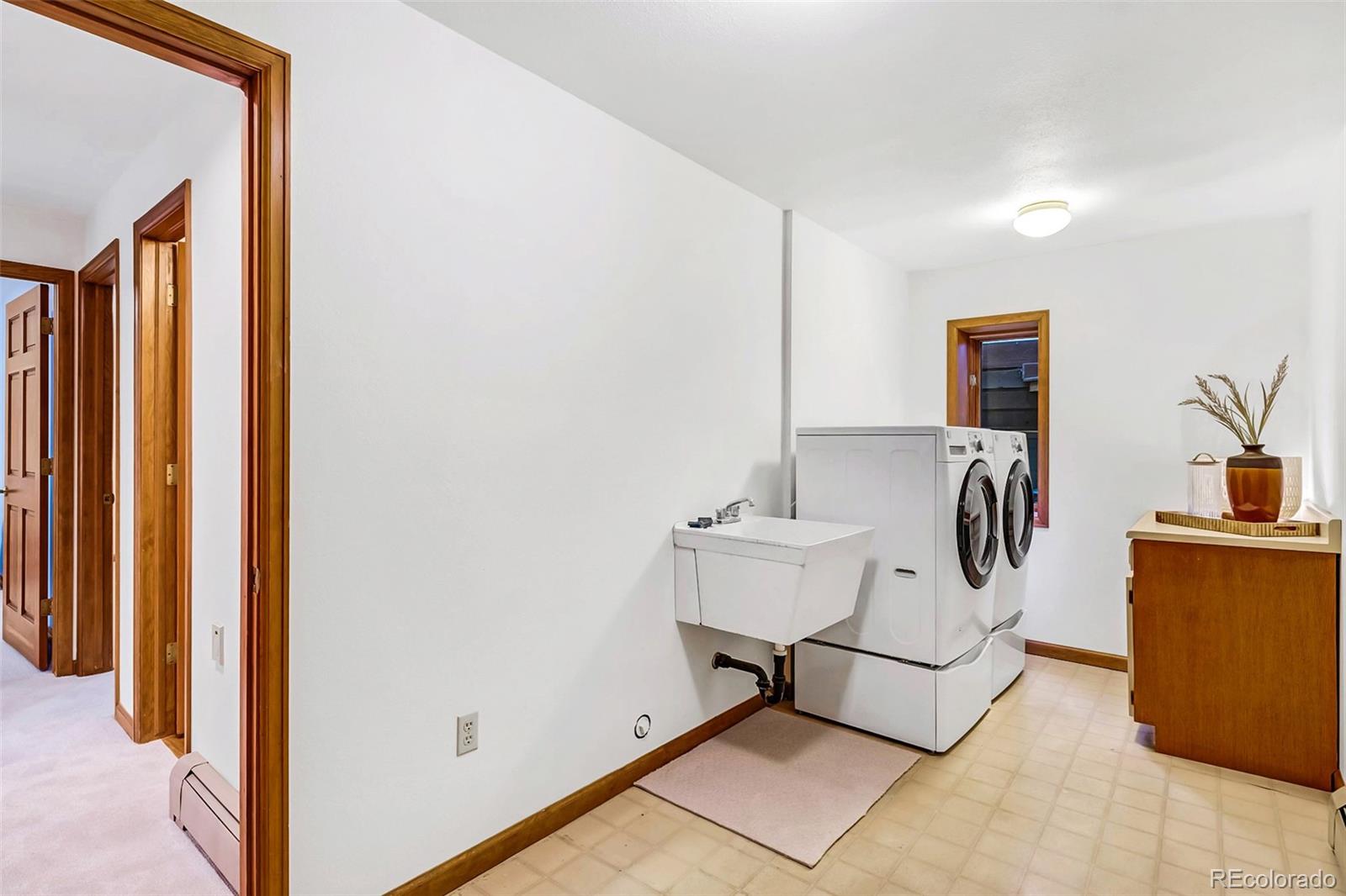6154 Meadowbrook Drive