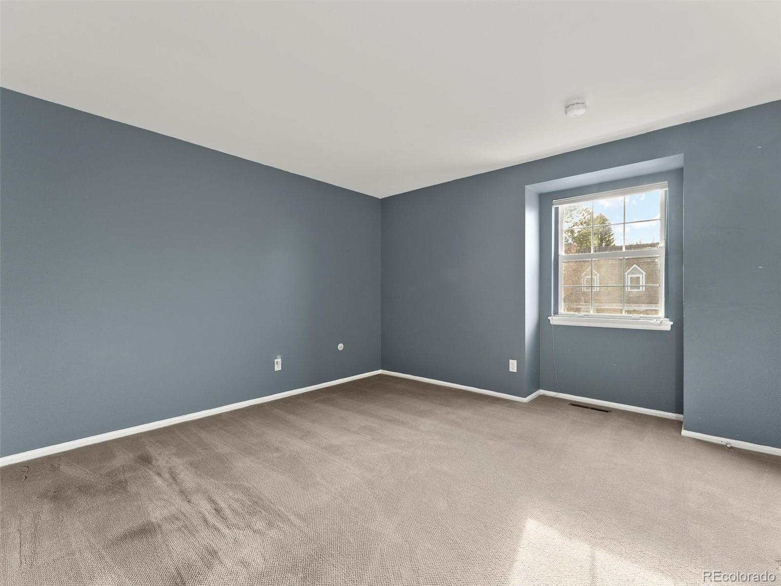 7007 E Hinsdale Avenue