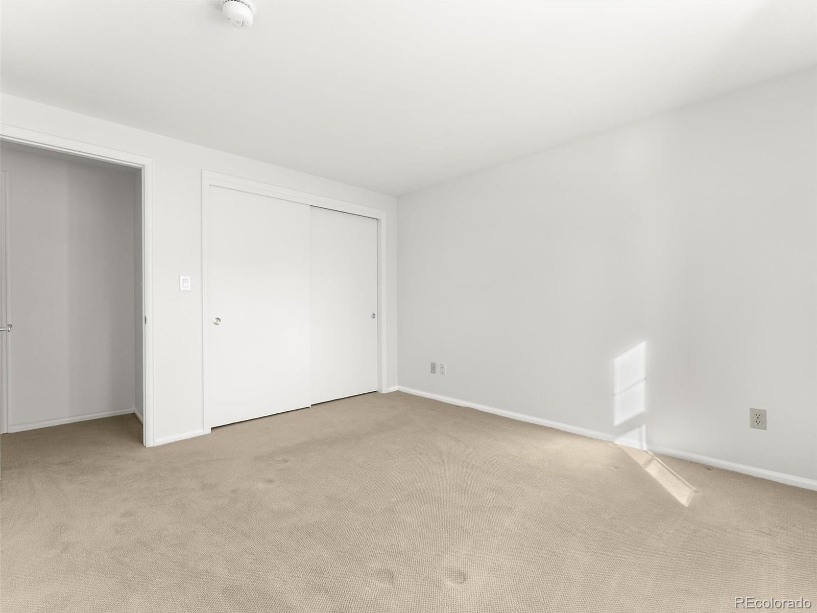 7007 E Hinsdale Avenue