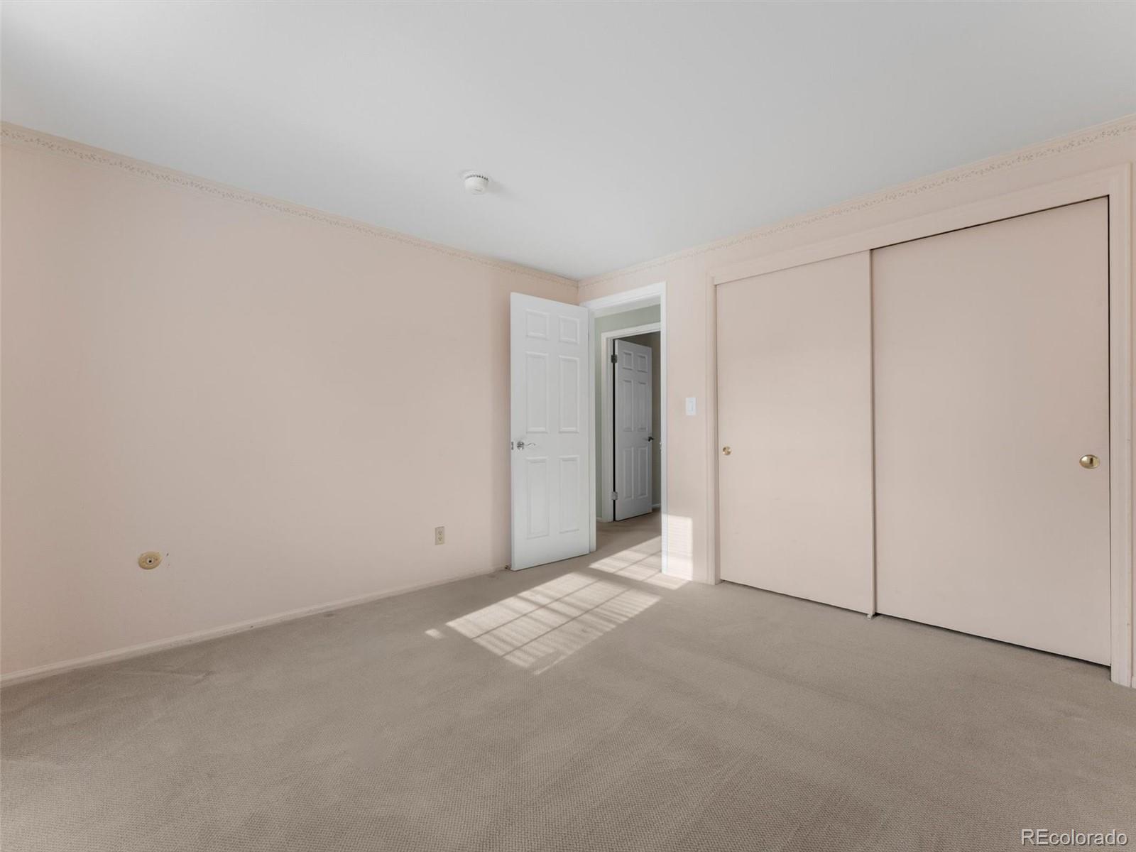 7007 E Hinsdale Avenue