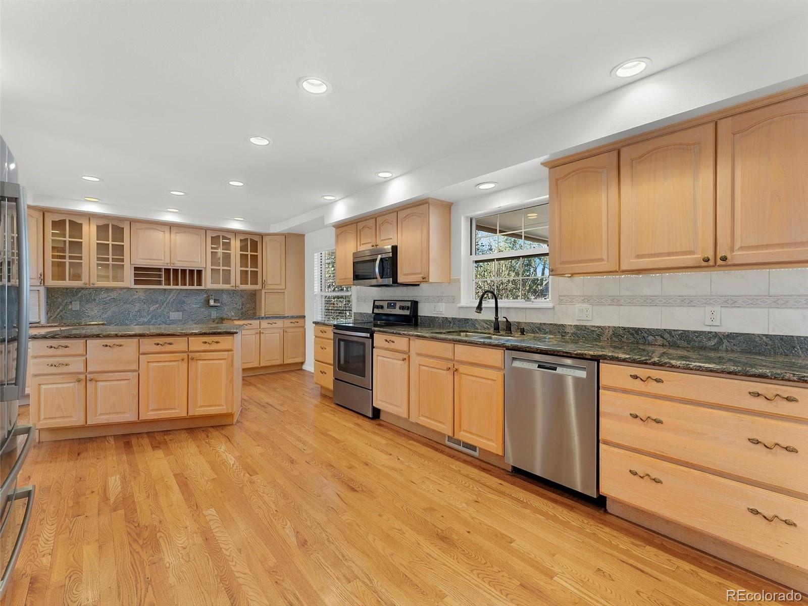 7007 E Hinsdale Avenue