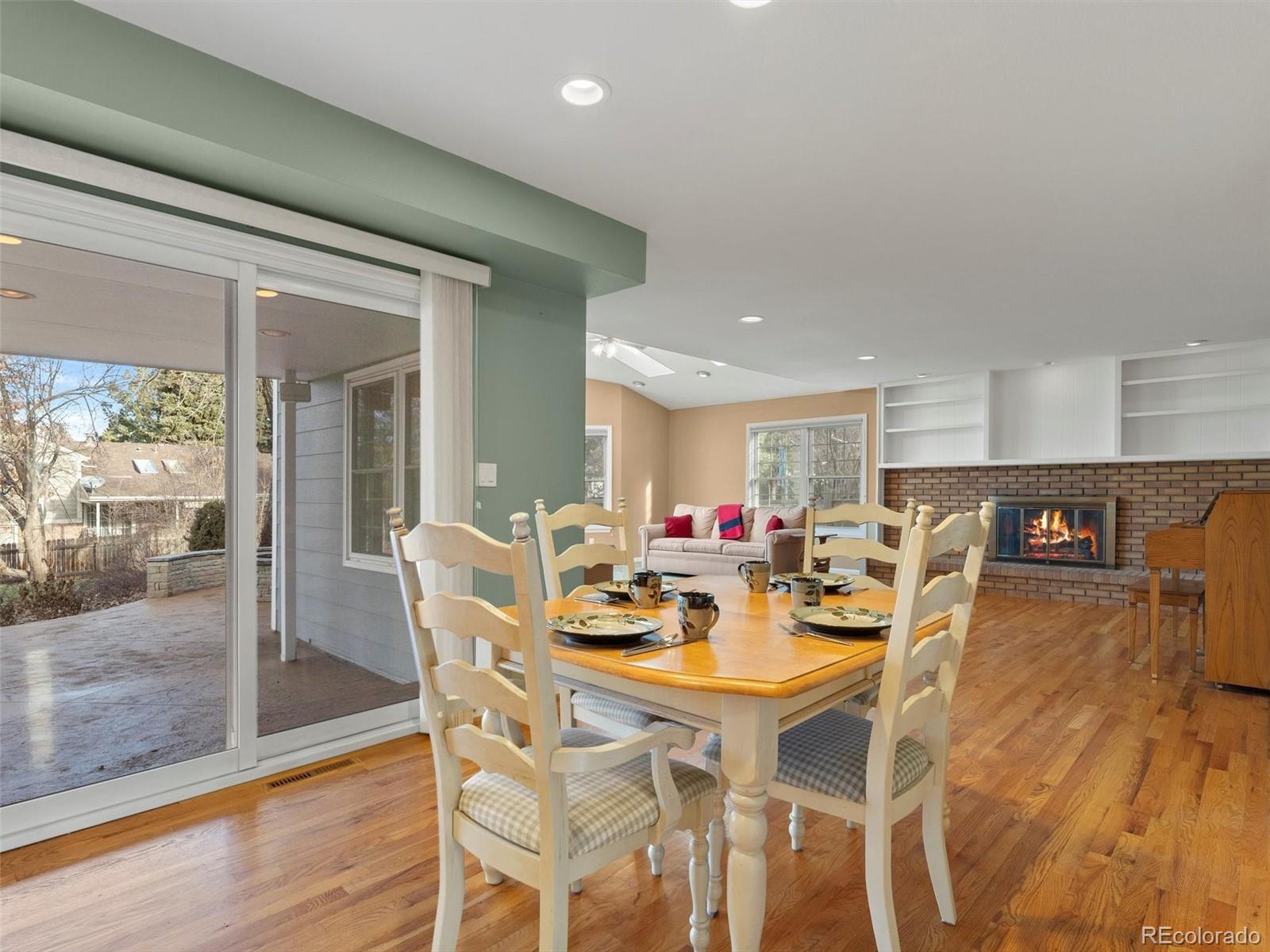 7007 E Hinsdale Avenue