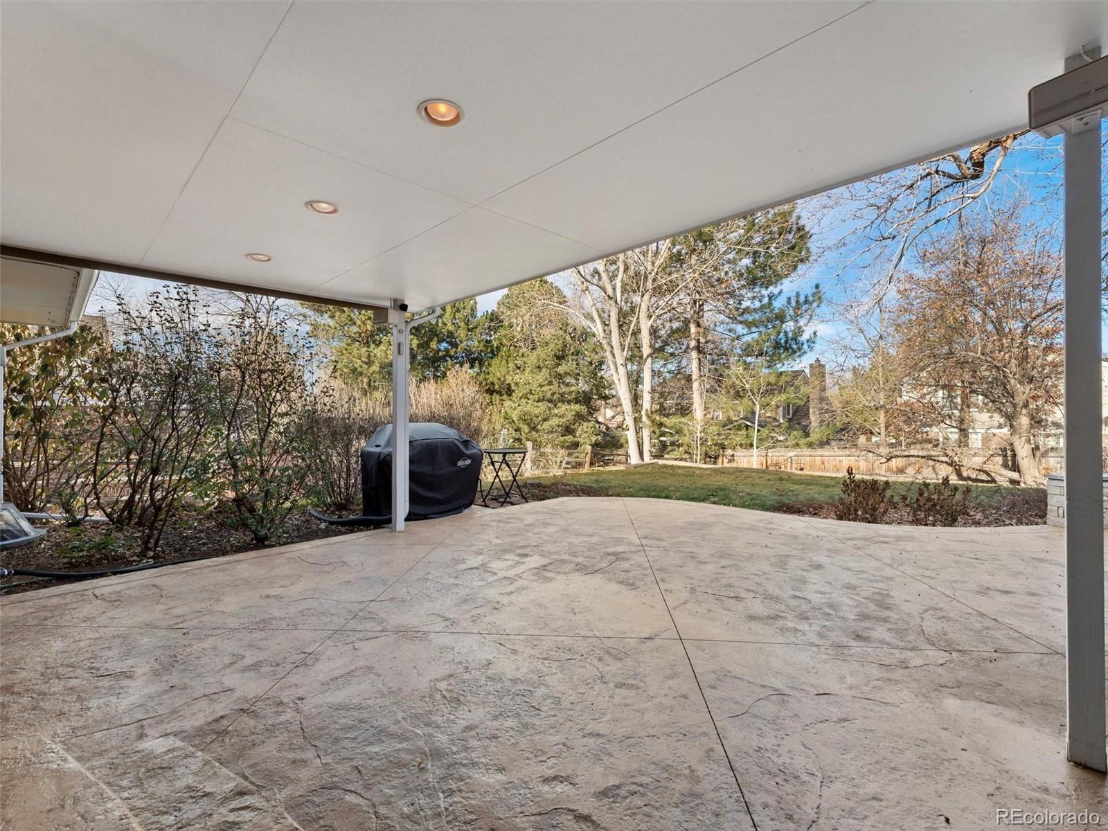 7007 E Hinsdale Avenue