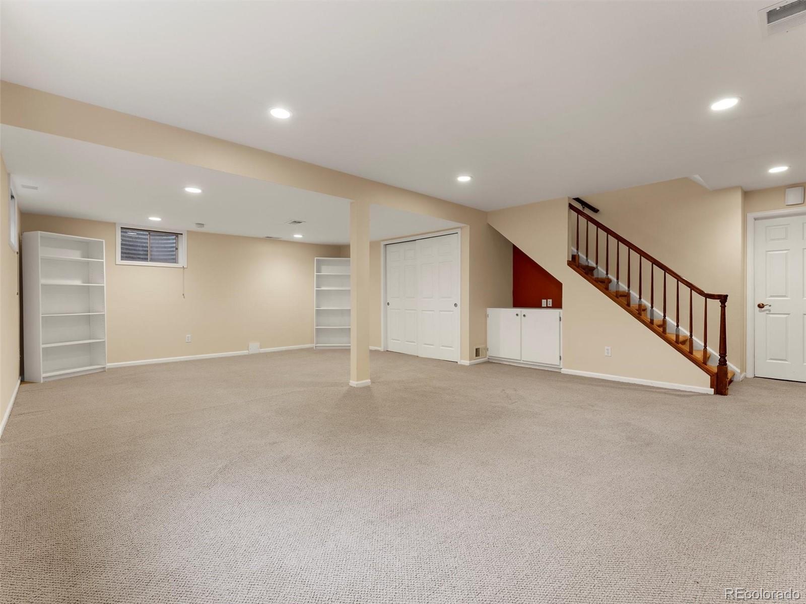 7007 E Hinsdale Avenue