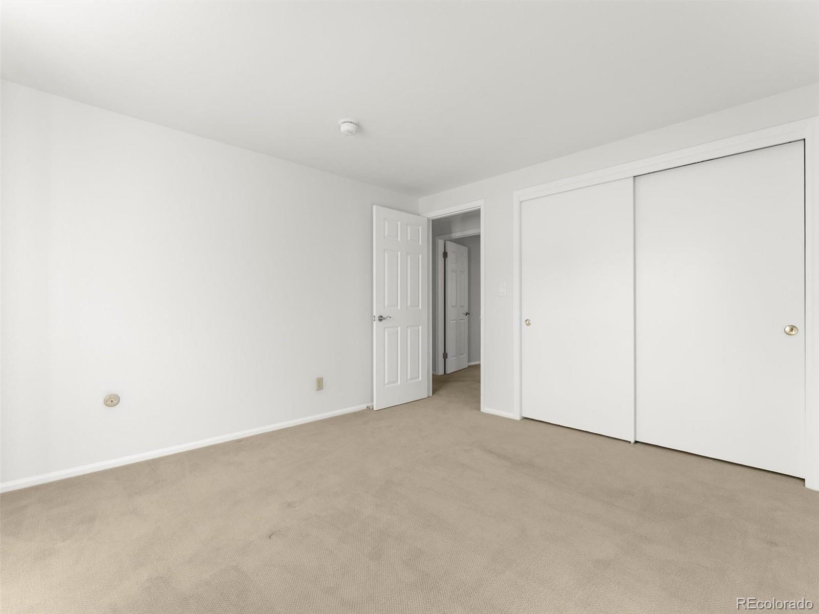 7007 E Hinsdale Avenue