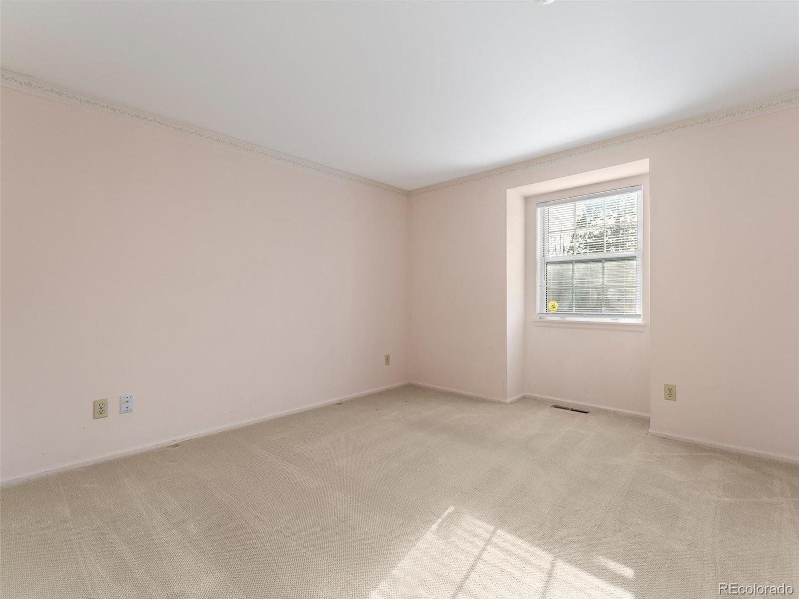 7007 E Hinsdale Avenue