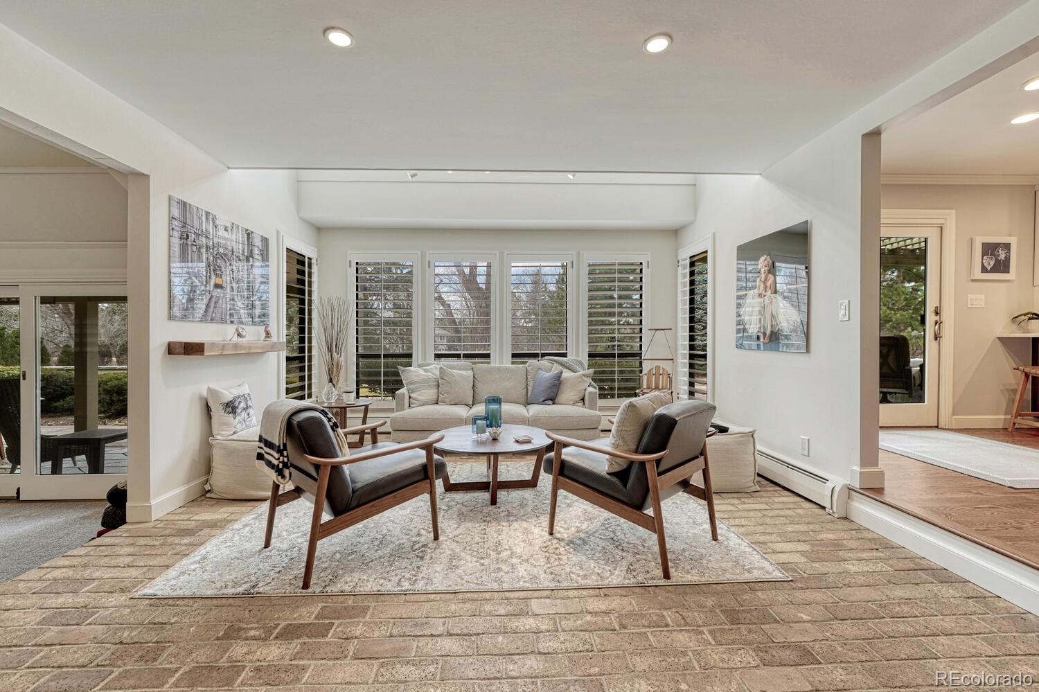 5751 Oak Creek Lane