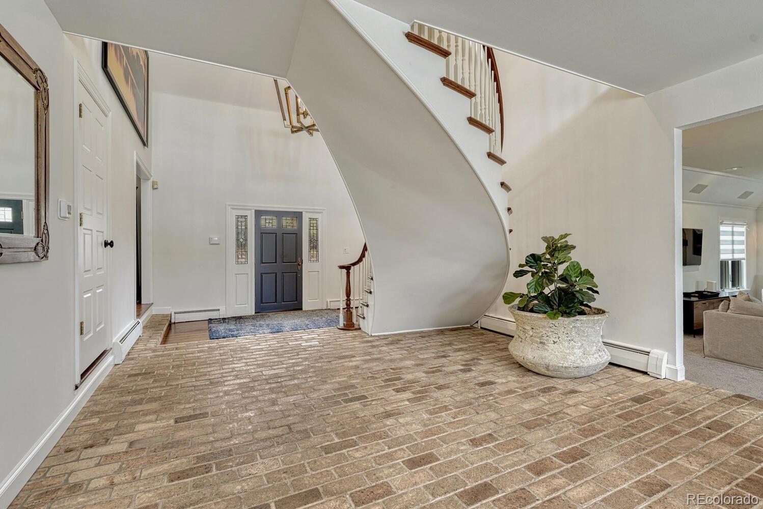 5751 Oak Creek Lane