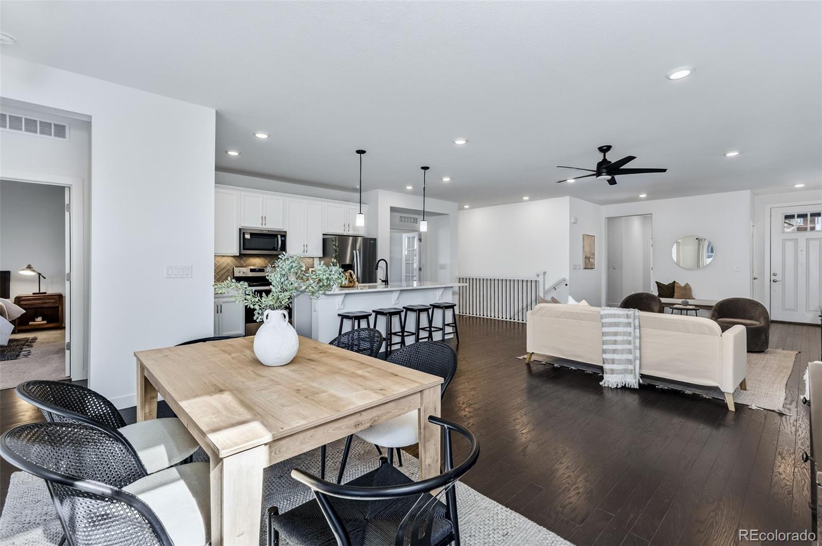 6311 Stable View Street