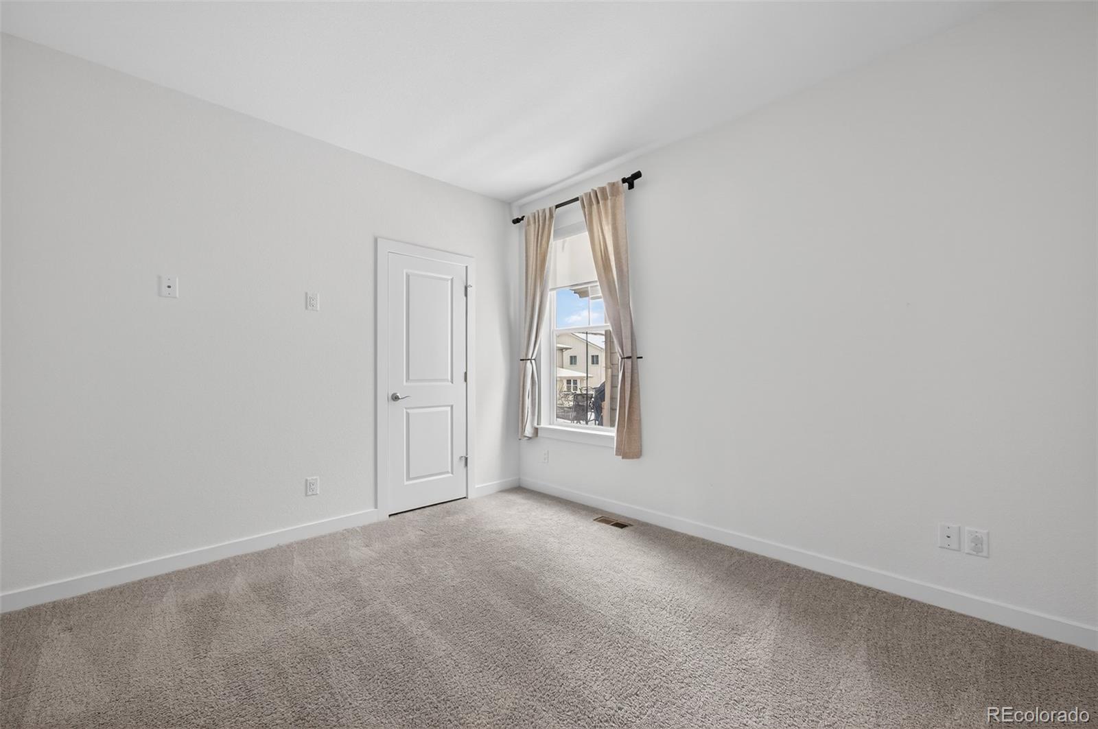 6311 Stable View Street