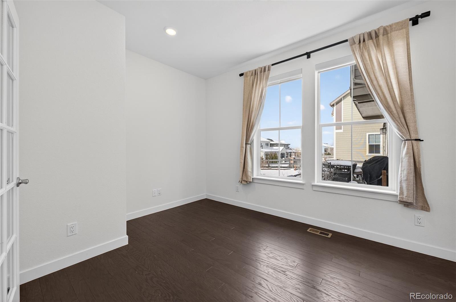 6311 Stable View Street