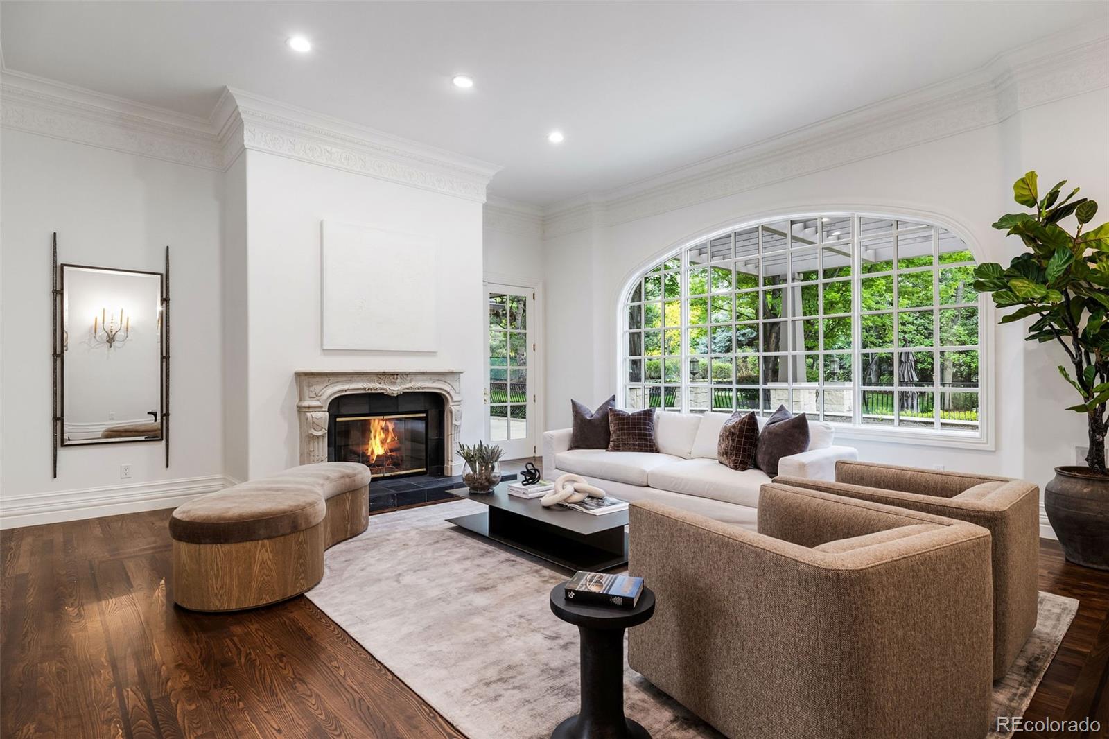 5 Churchill Drive