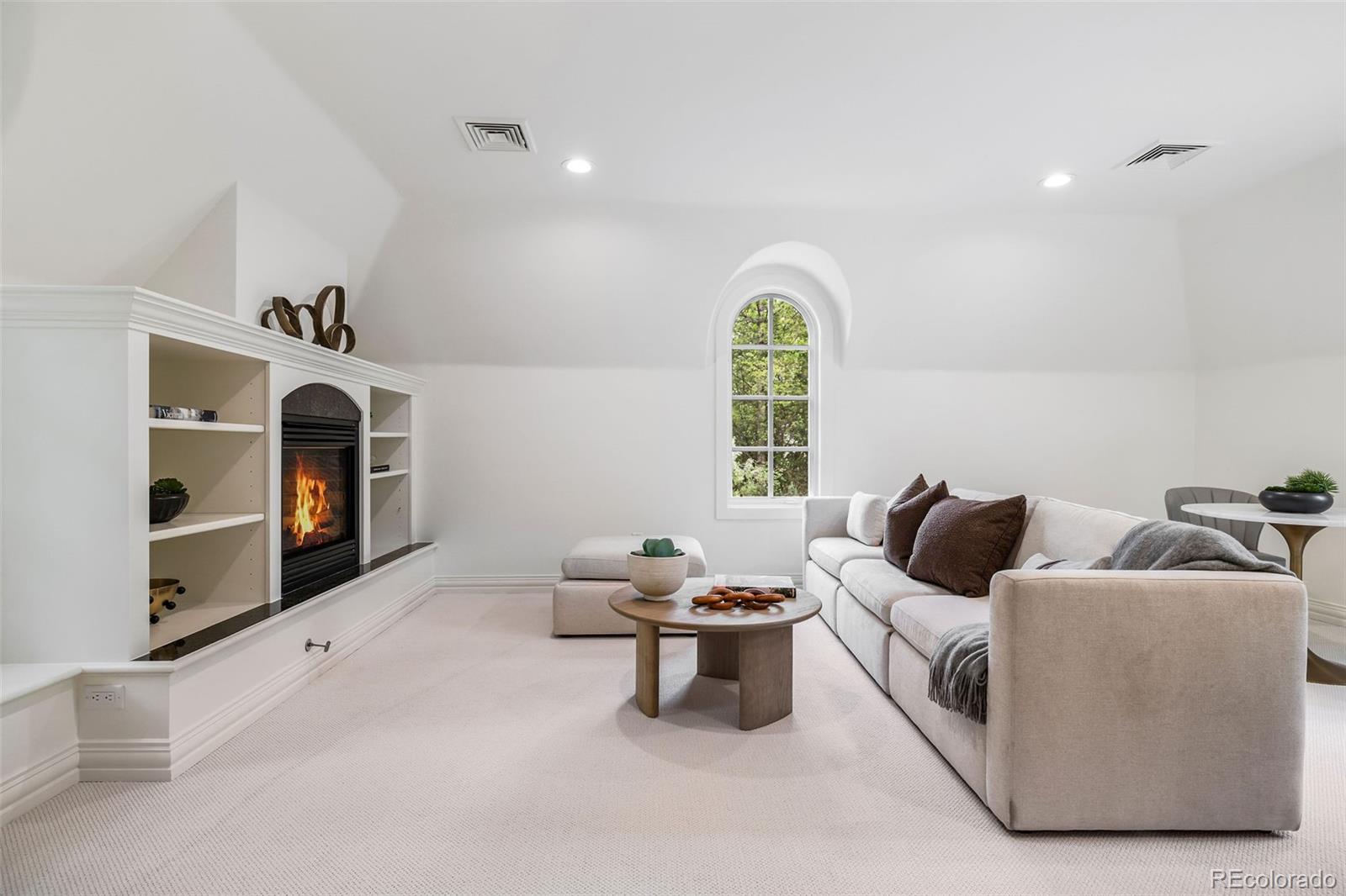 5 Churchill Drive