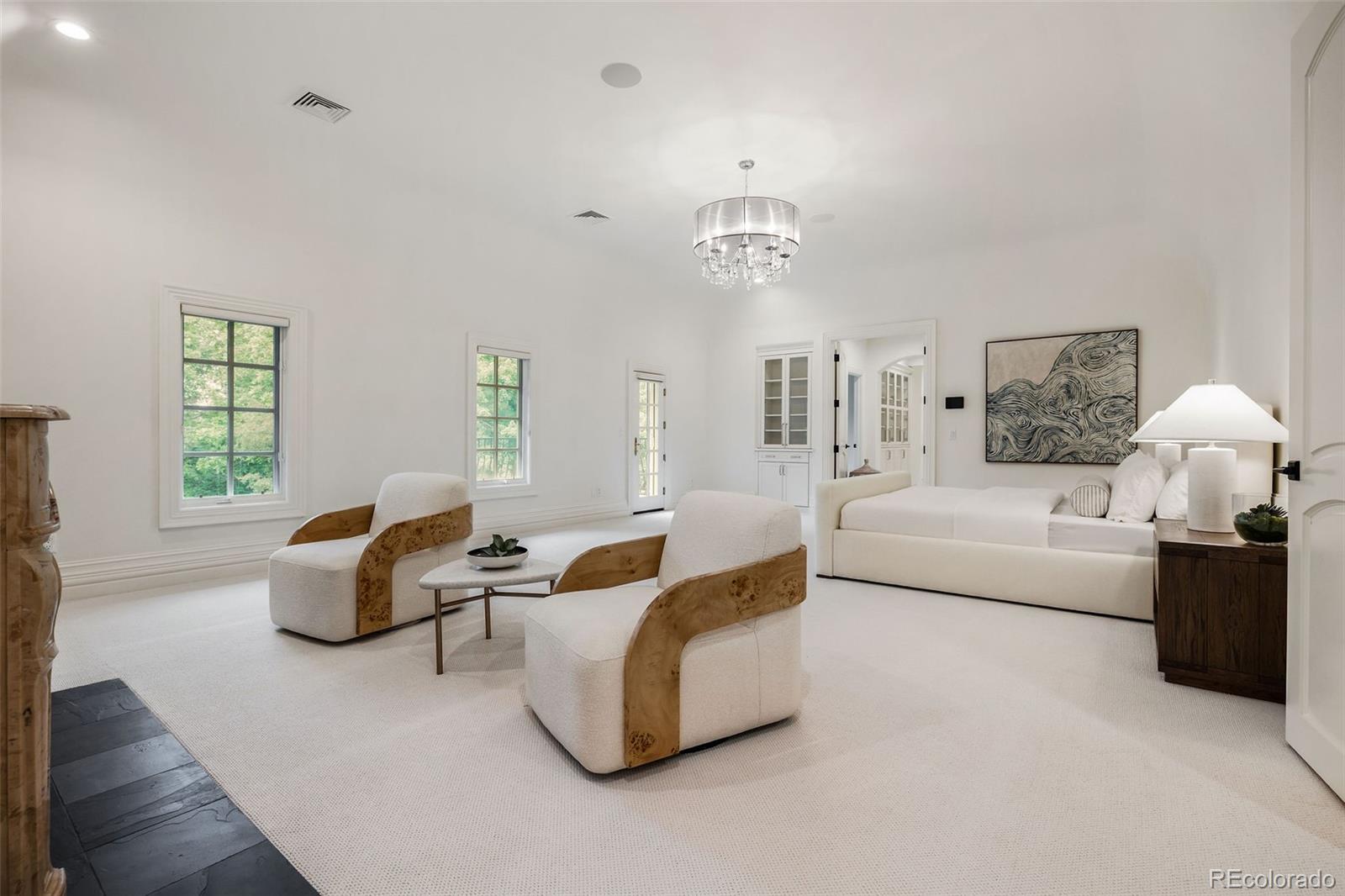 5 Churchill Drive