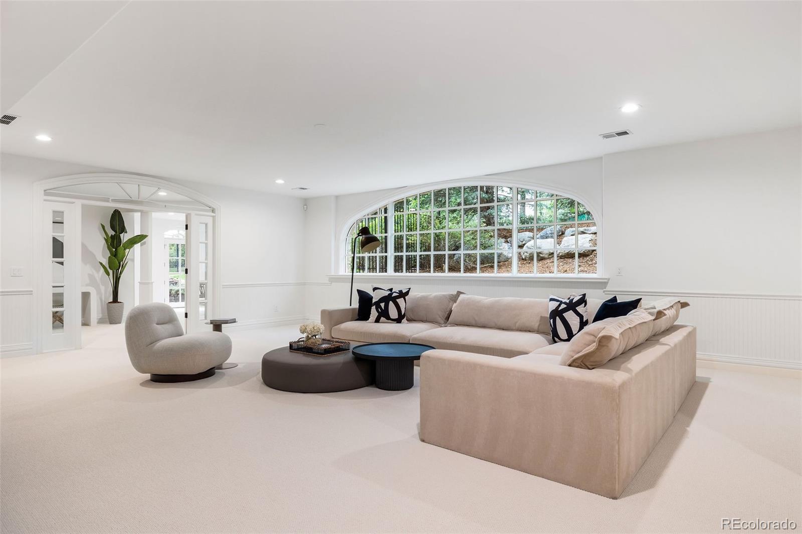 5 Churchill Drive
