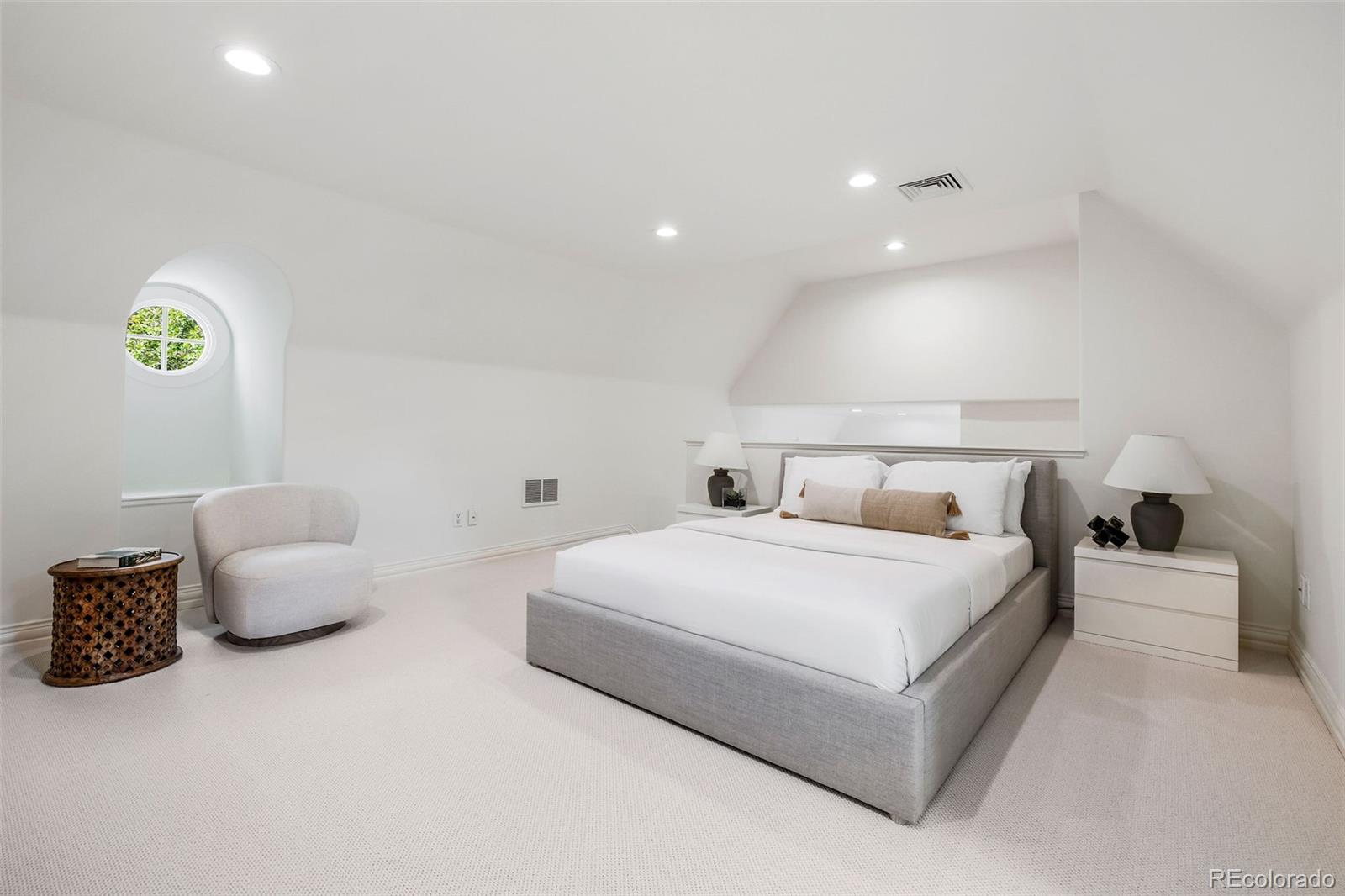 5 Churchill Drive
