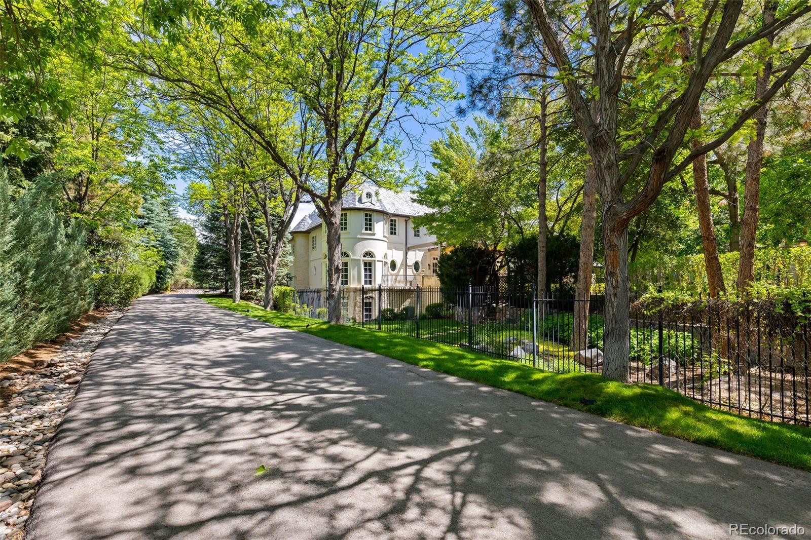 5 Churchill Drive