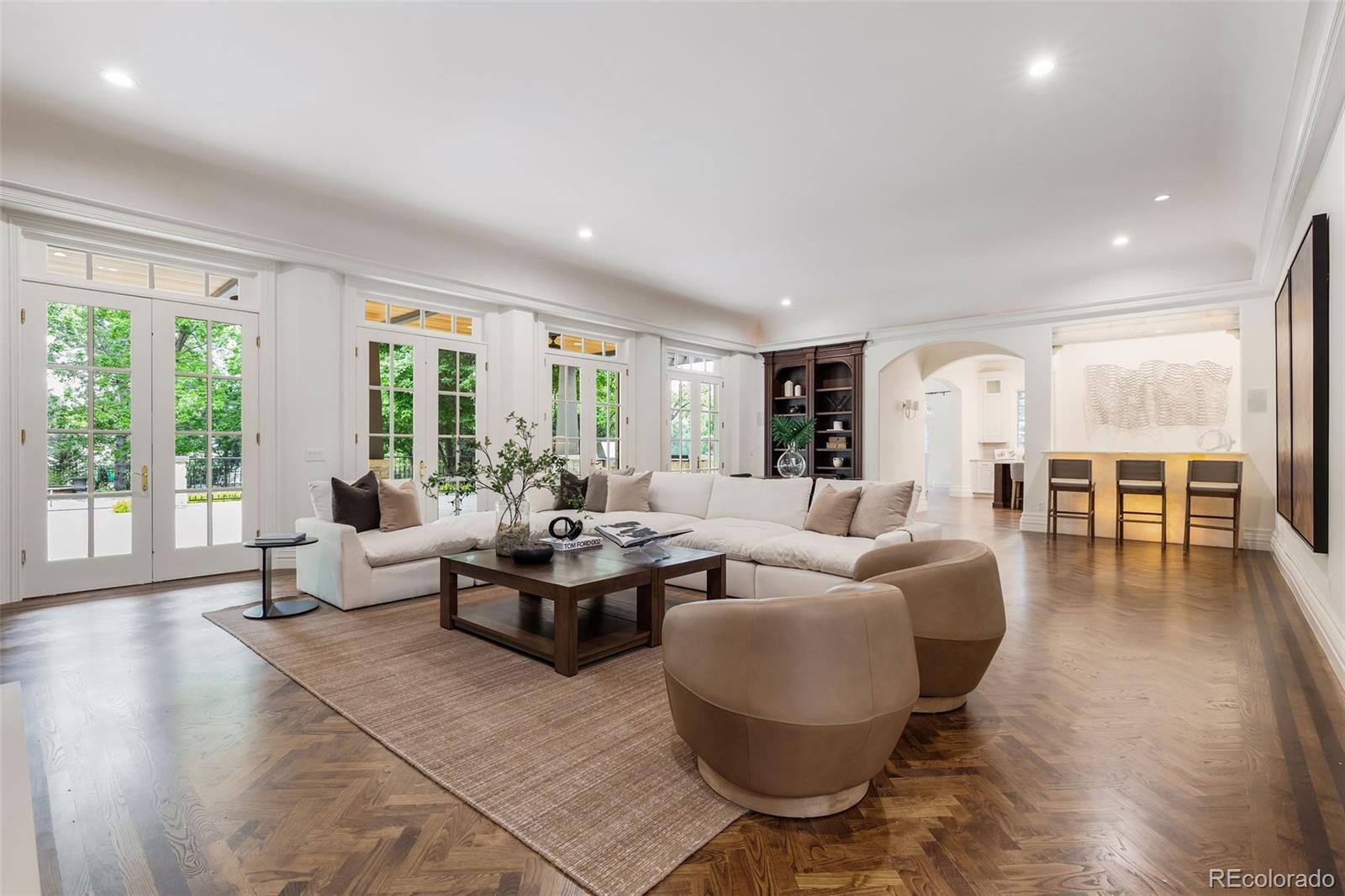 5 Churchill Drive