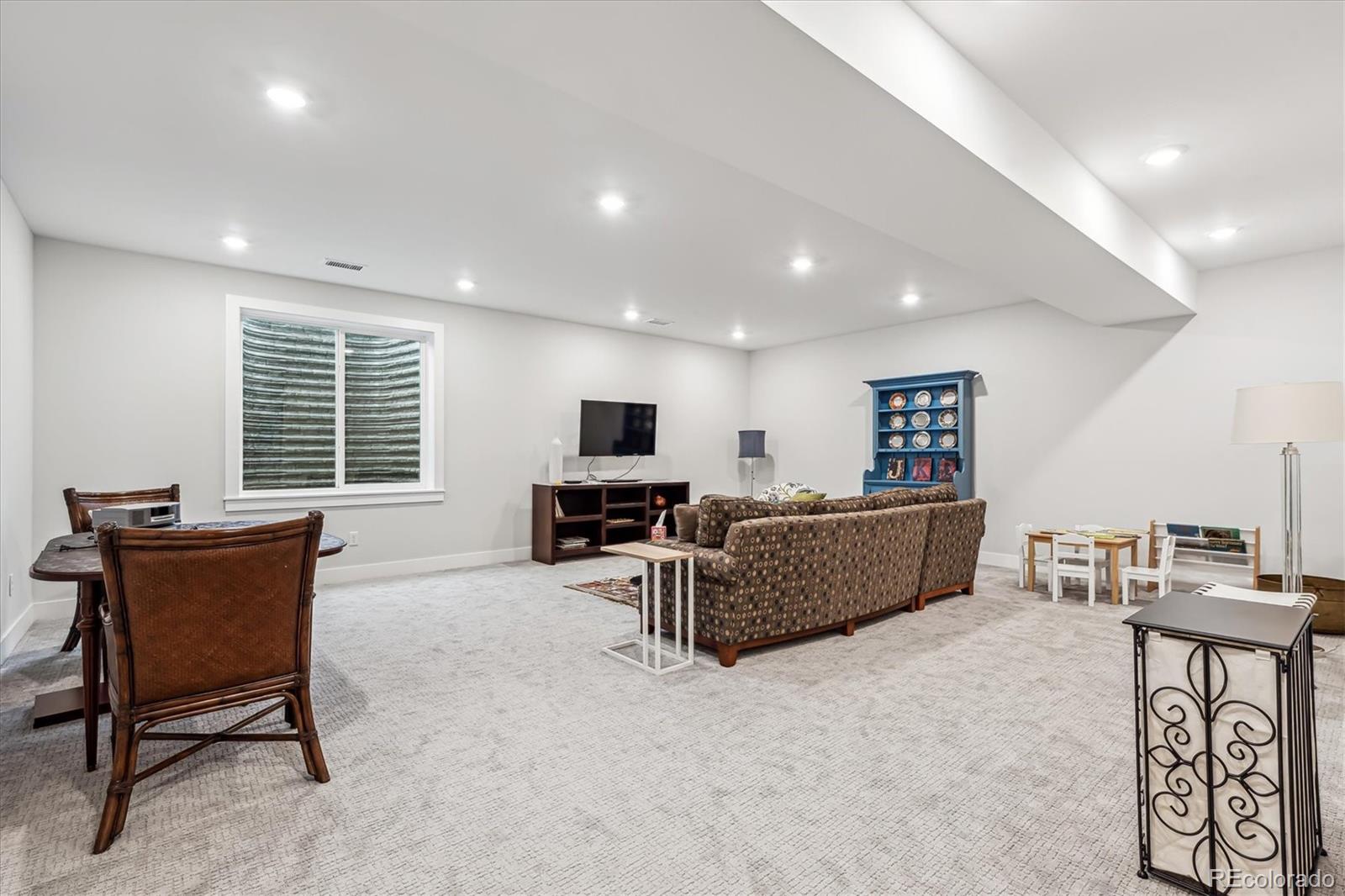 528 Nesting Eagles Way