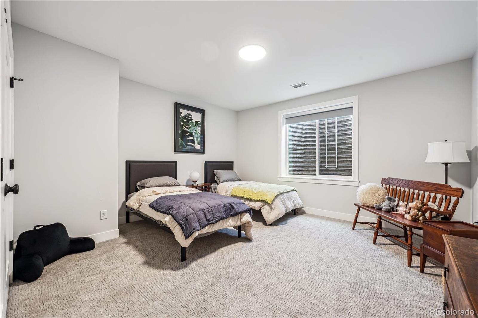 528 Nesting Eagles Way
