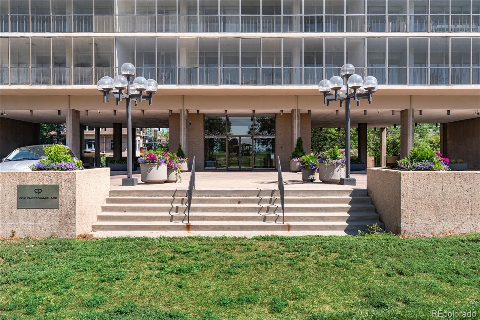 1201 N Williams Street Unit: 5A