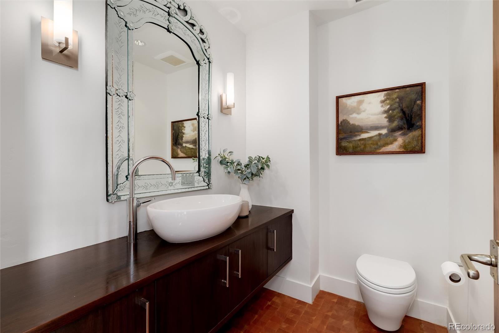1201 N Williams Street Unit: 5A