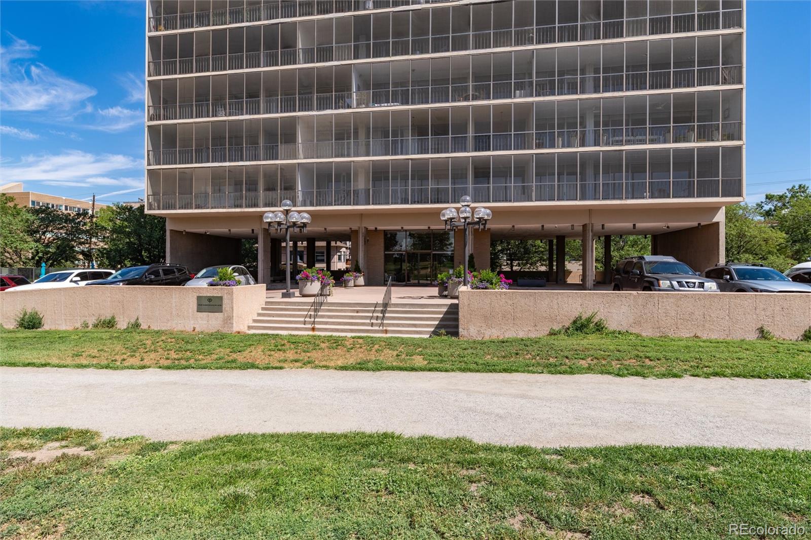 1201 N Williams Street Unit: 5A