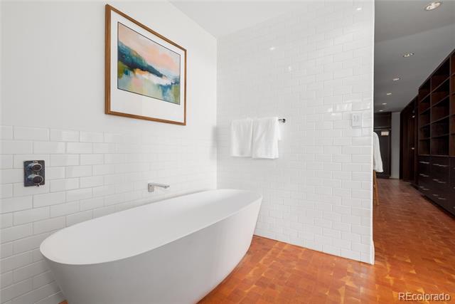 1201 N Williams Street Unit: 5A