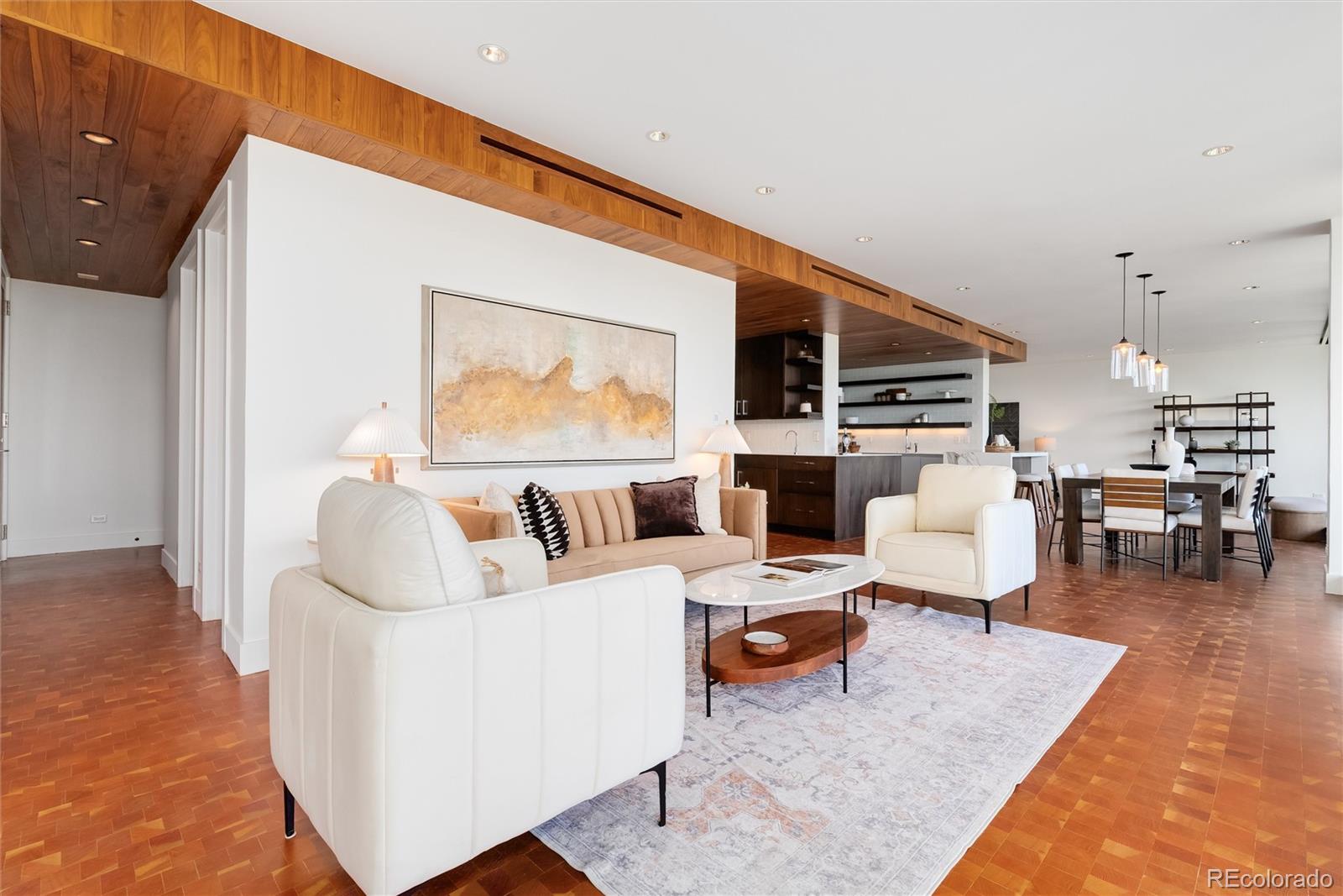 1201 N Williams Street Unit: 5A