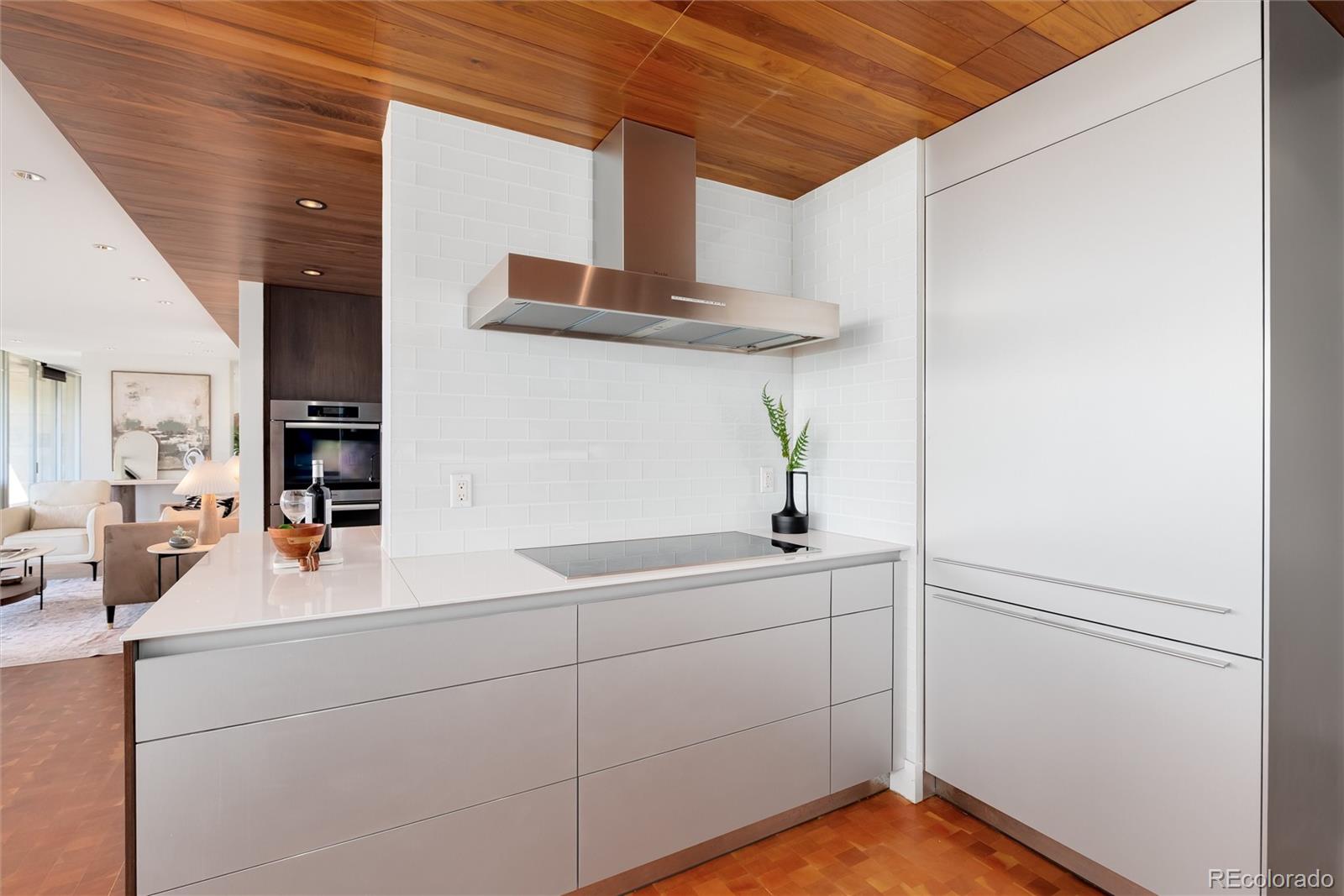 1201 N Williams Street Unit: 5A