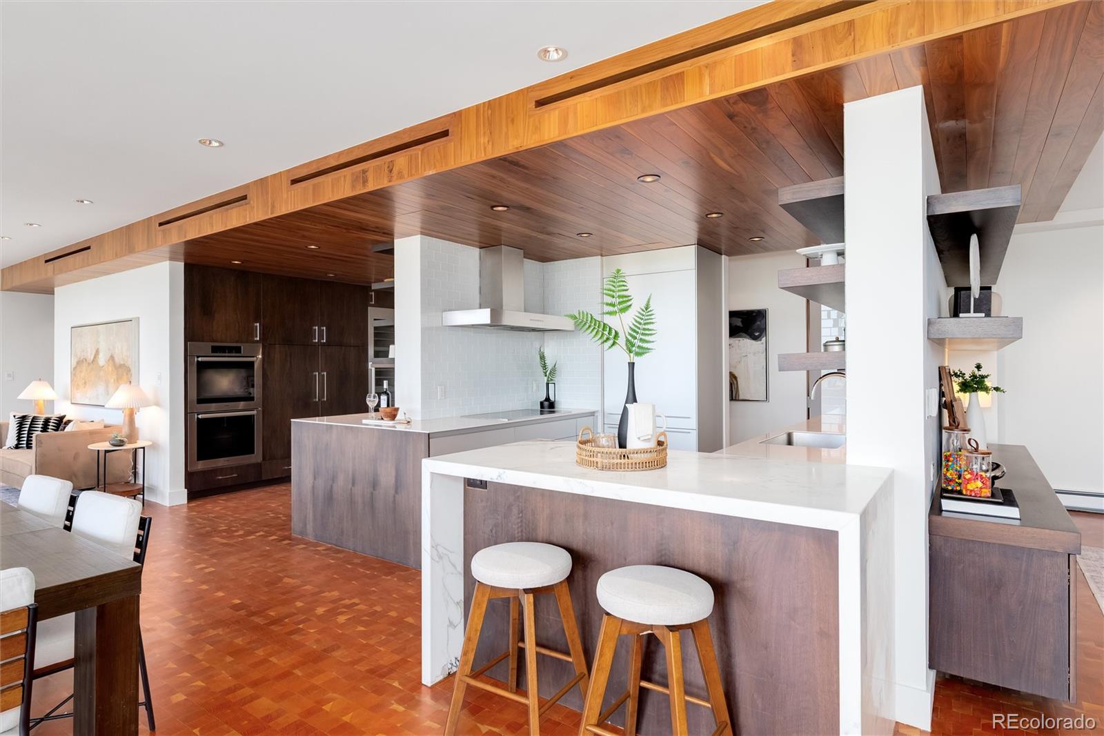 1201 N Williams Street Unit: 5A