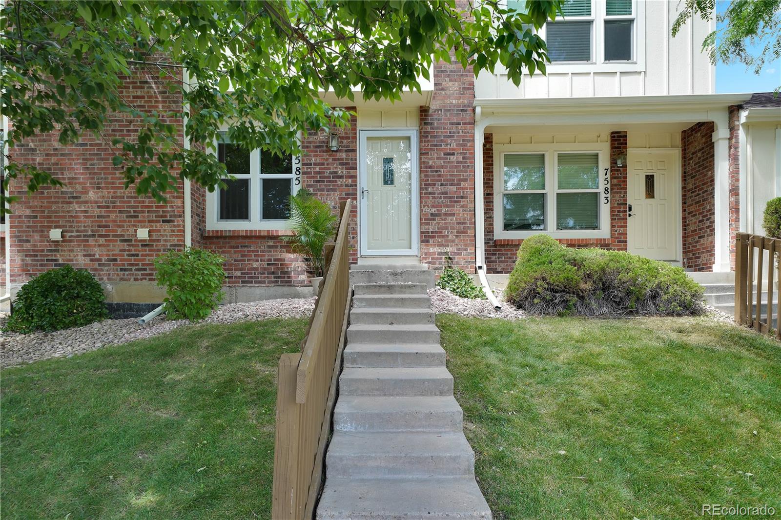 7585 S Steele Street