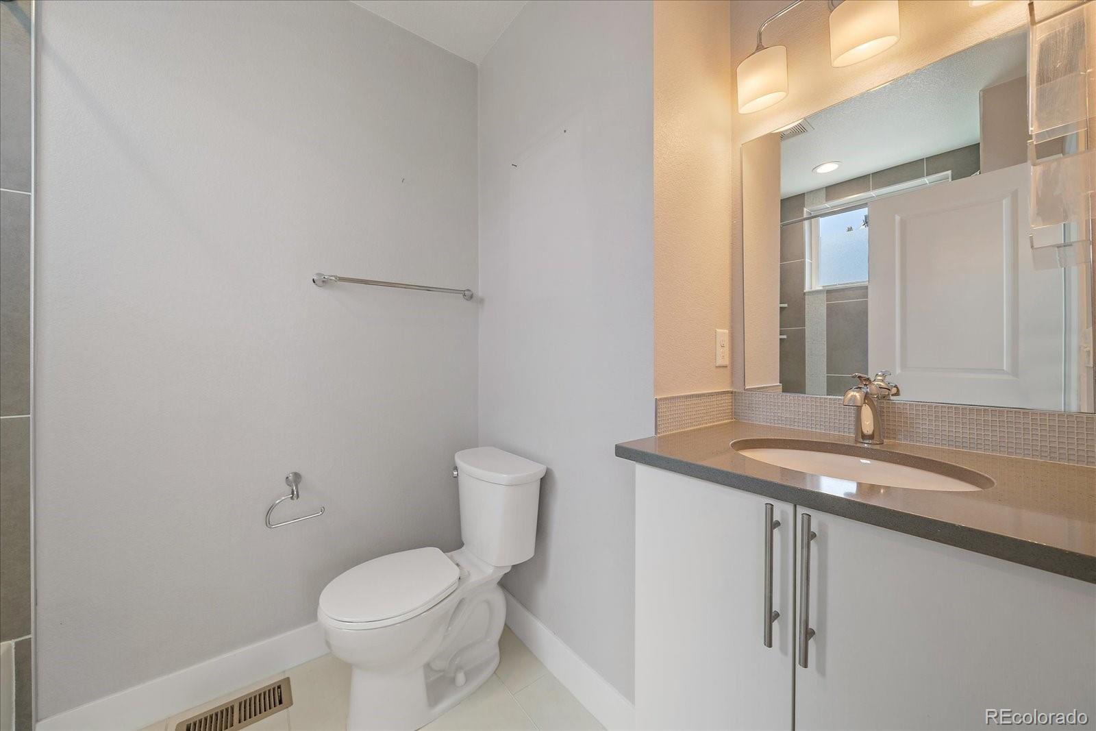 1632 Lowell Boulevard Unit: 5