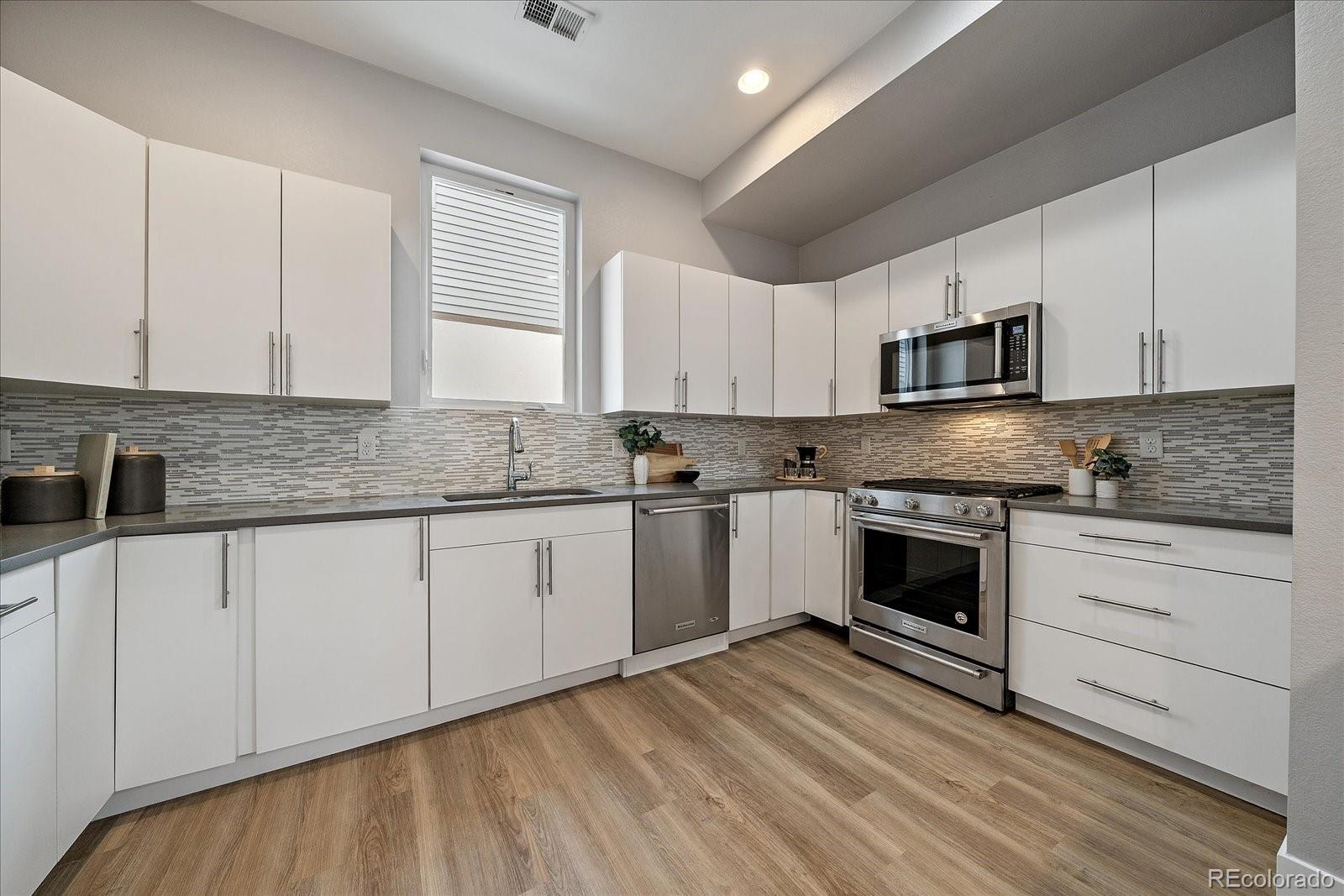 1632 Lowell Boulevard Unit: 5