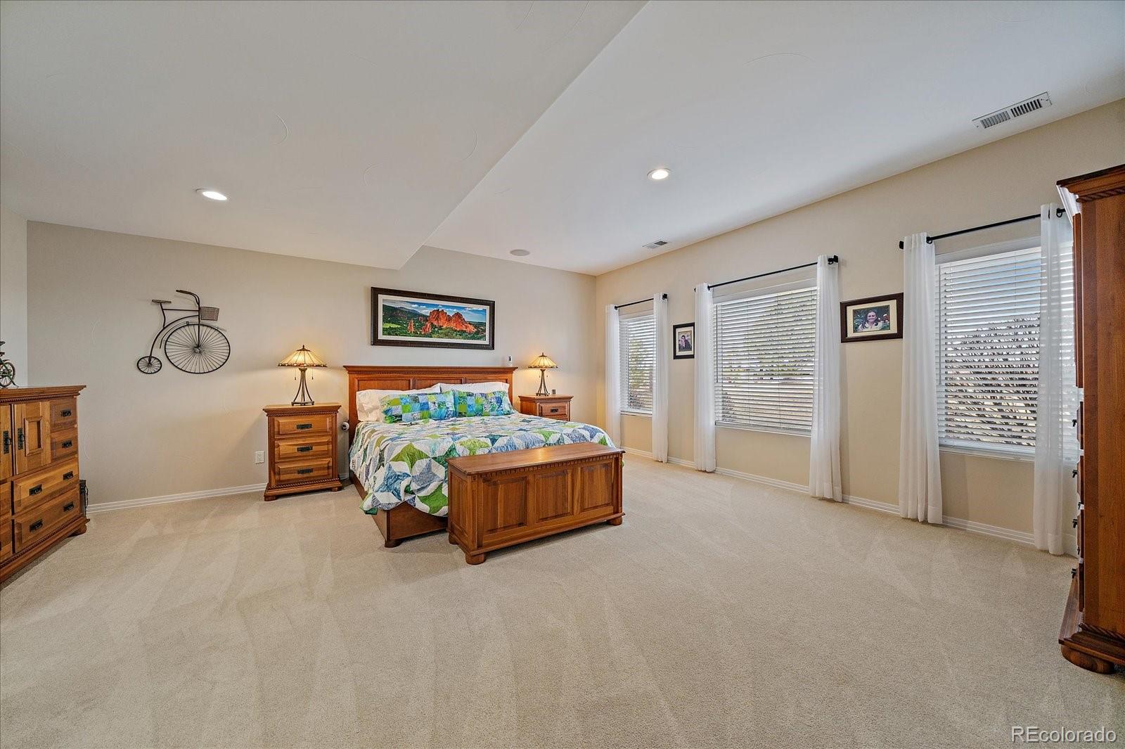 5692 Vistancia Drive