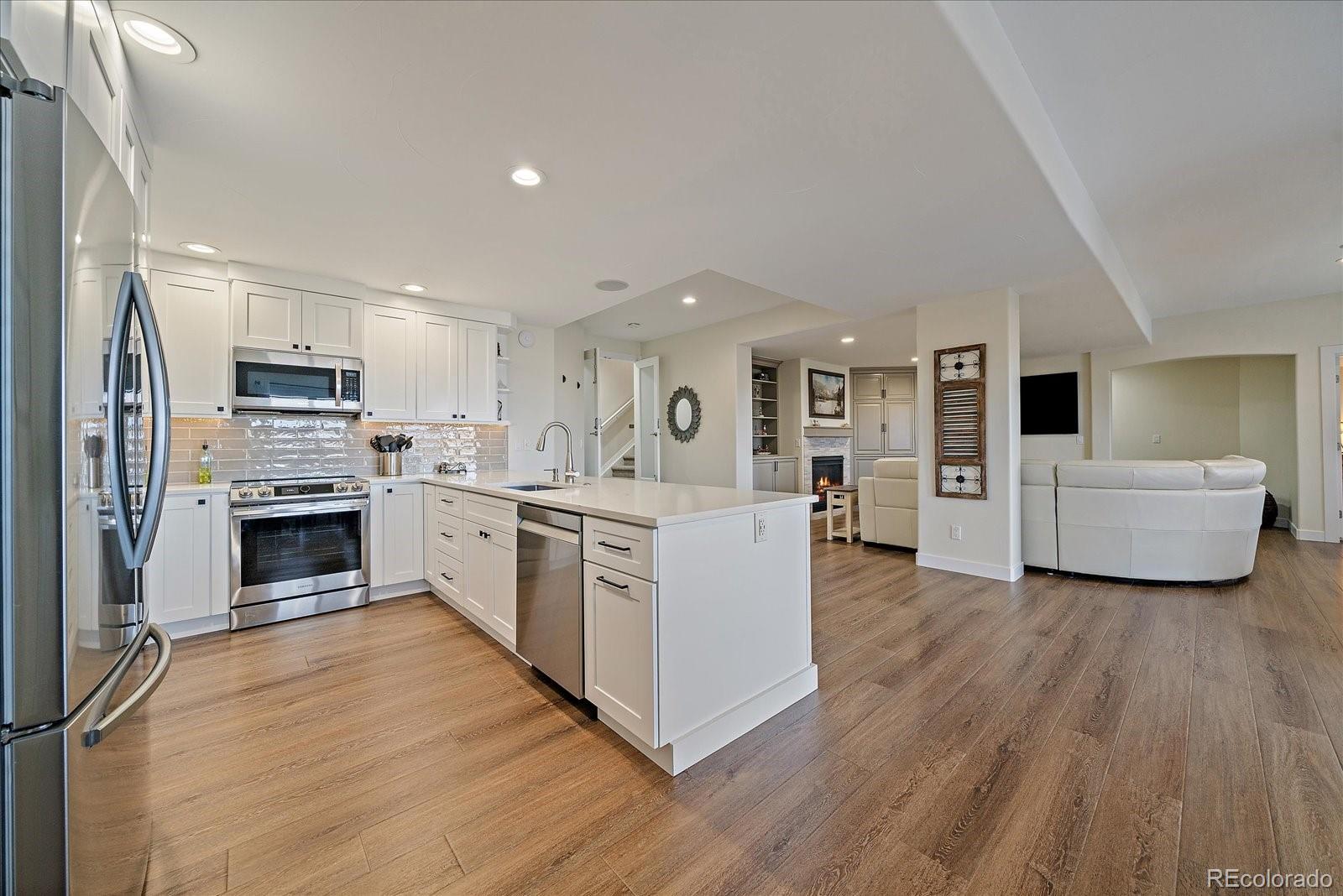 5692 Vistancia Drive