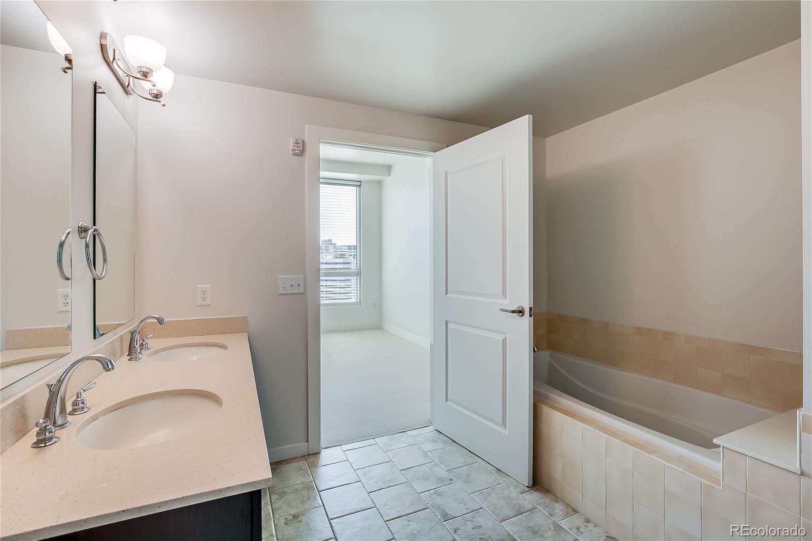 2001 Lincoln Street Unit: 1024