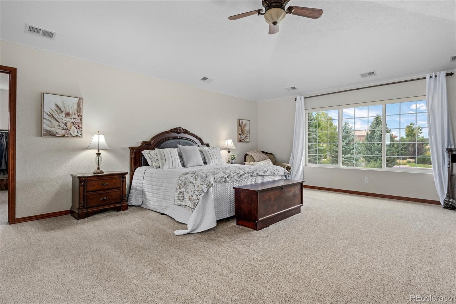 5672 Vistancia Court