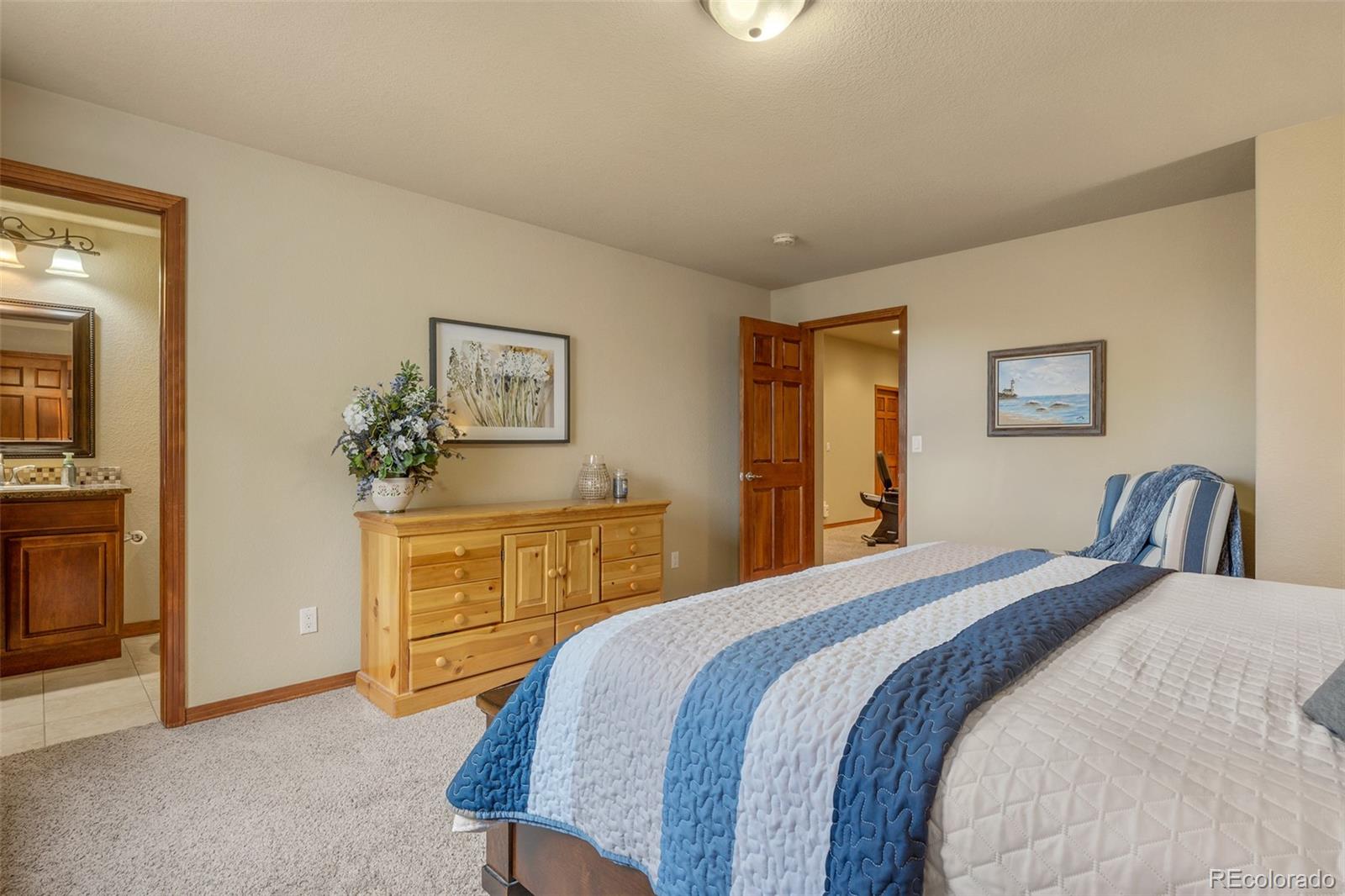 5672 Vistancia Court